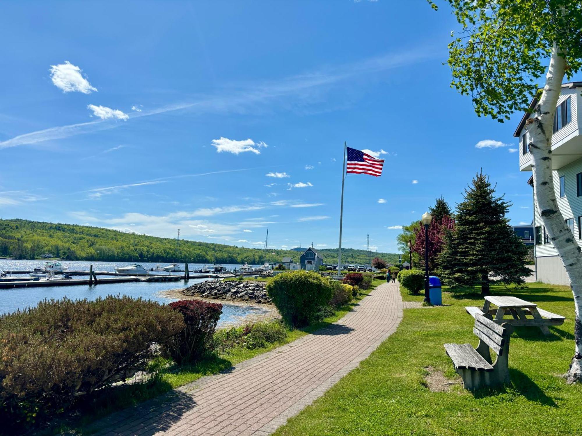 Fort Knox Inn Bucksport Екстериор снимка